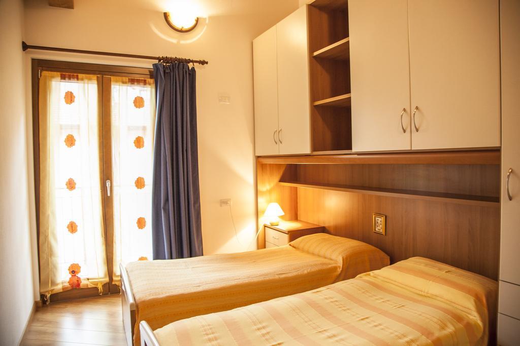 Appartement Casa Sole à Vercana Chambre photo
